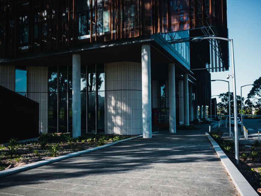 federally qualified health center exterior offering sliding-scale vision care