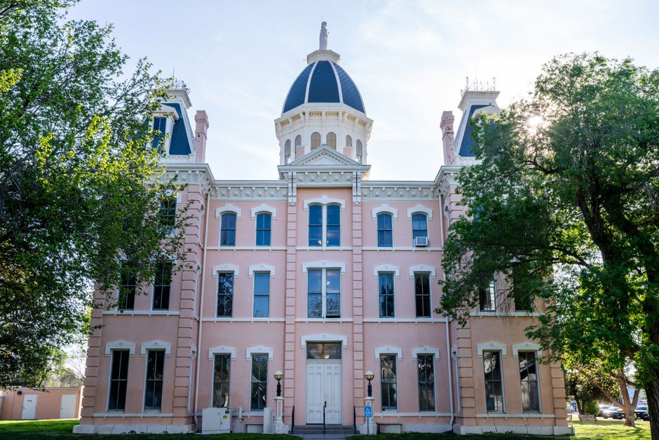 USDA Rural Development local office building where residents apply for home repair assistance