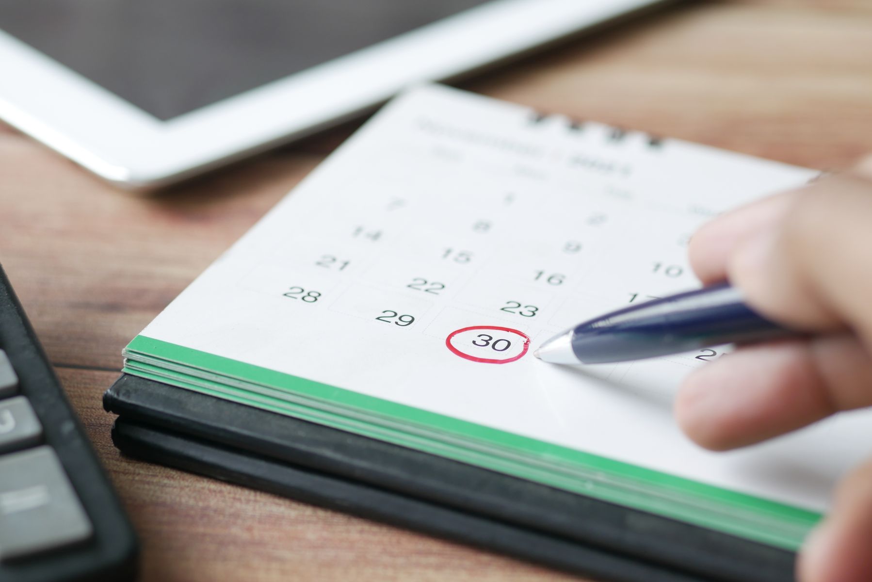 January 2026 calendar highlighting the Social Security COLA payment start date