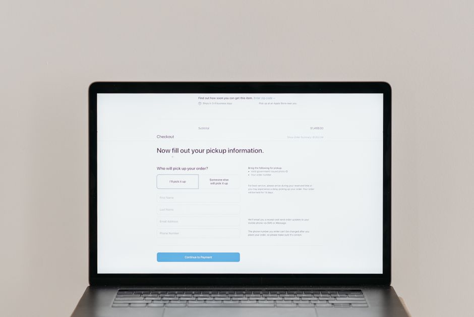 Entering an AARP discount code during online car rental booking